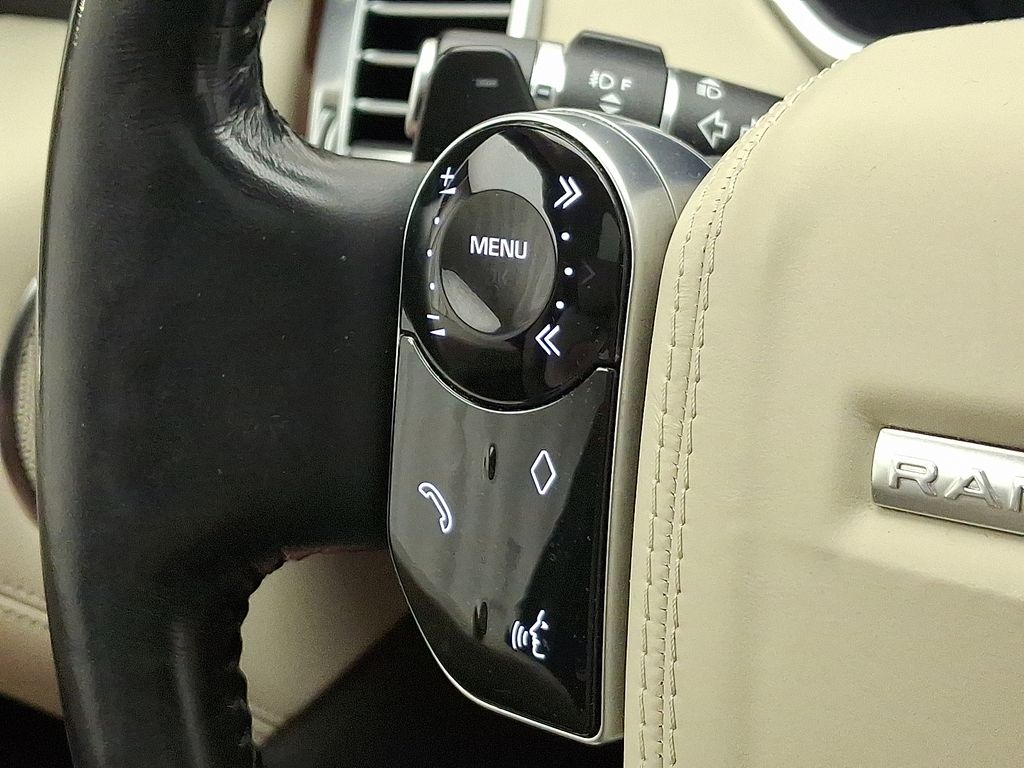 Thumbnail: 2018 Land Rover Range Rover - 23