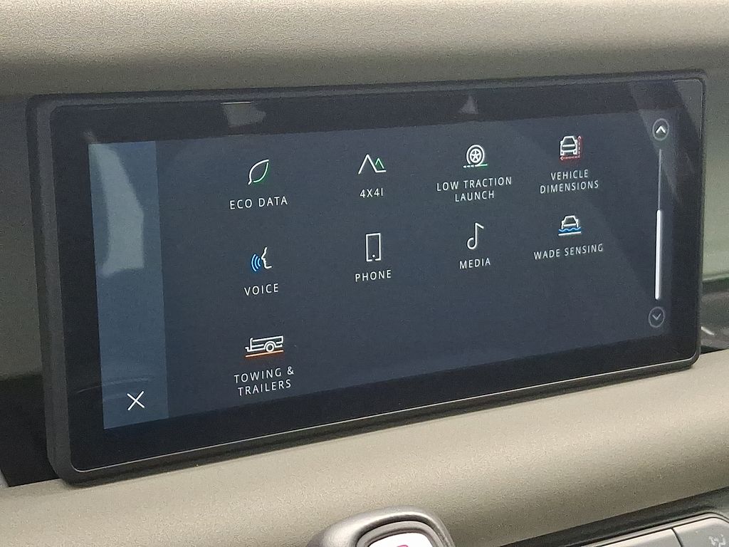 Thumbnail: 2020 Land Rover Defender - 27