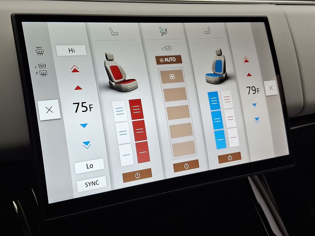 Thumbnail: 2026 Land Rover Range Rover Sport - 13