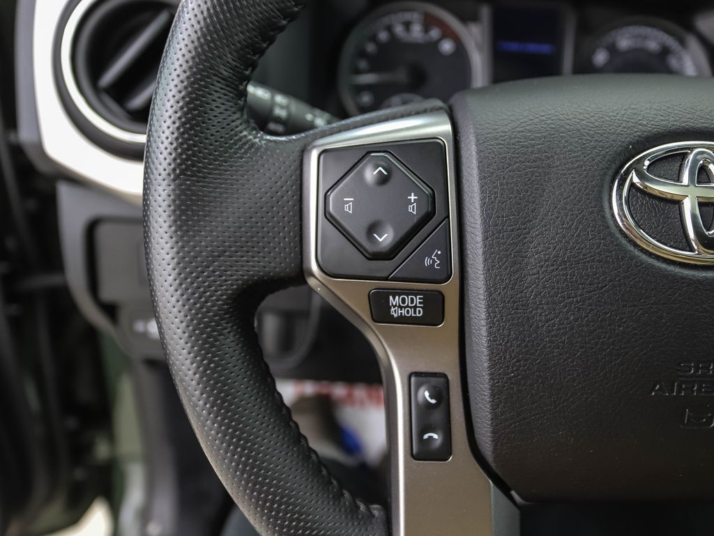 Thumbnail: 2022 Toyota Tacoma - 12