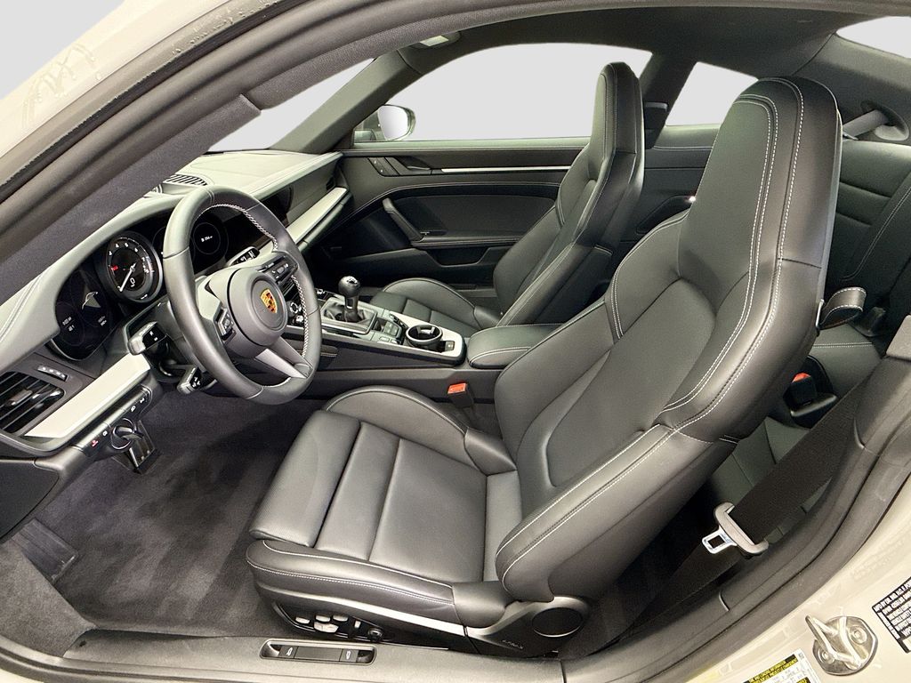 Thumbnail: 2024 Porsche 911 - 5