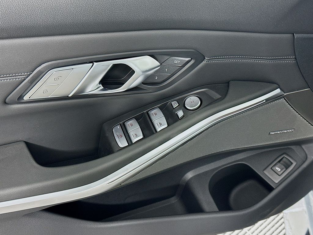 Thumbnail: 2026 BMW M3 - 20