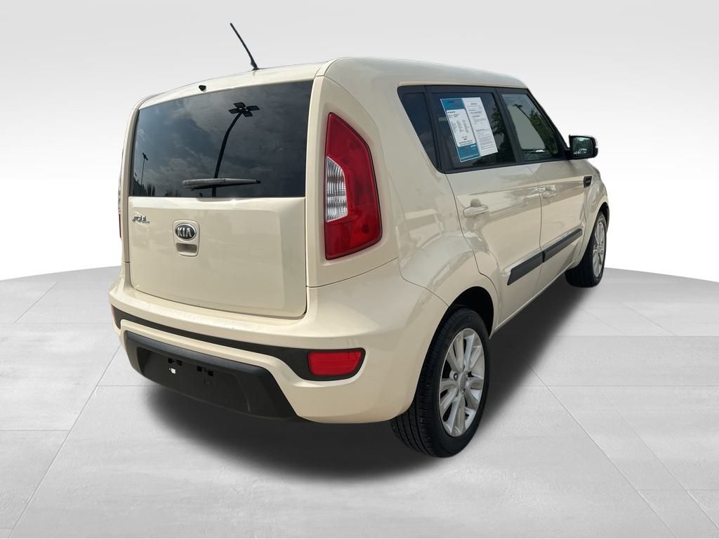 2013 Dune Kia Soul Plus FWD Hatchback