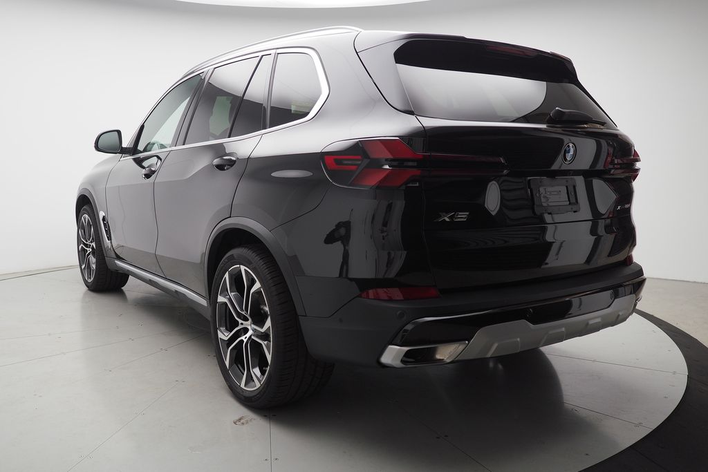 Thumbnail: 2026 BMW X5 - 4