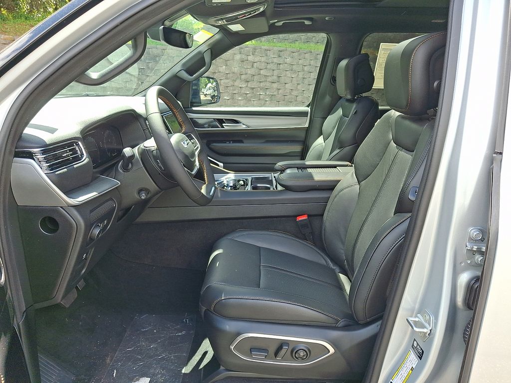 New 2026 Jeep Grand Wagoneer SUV
