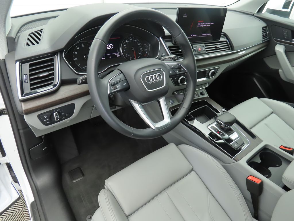 2024 Audi Q5 e Premium 9