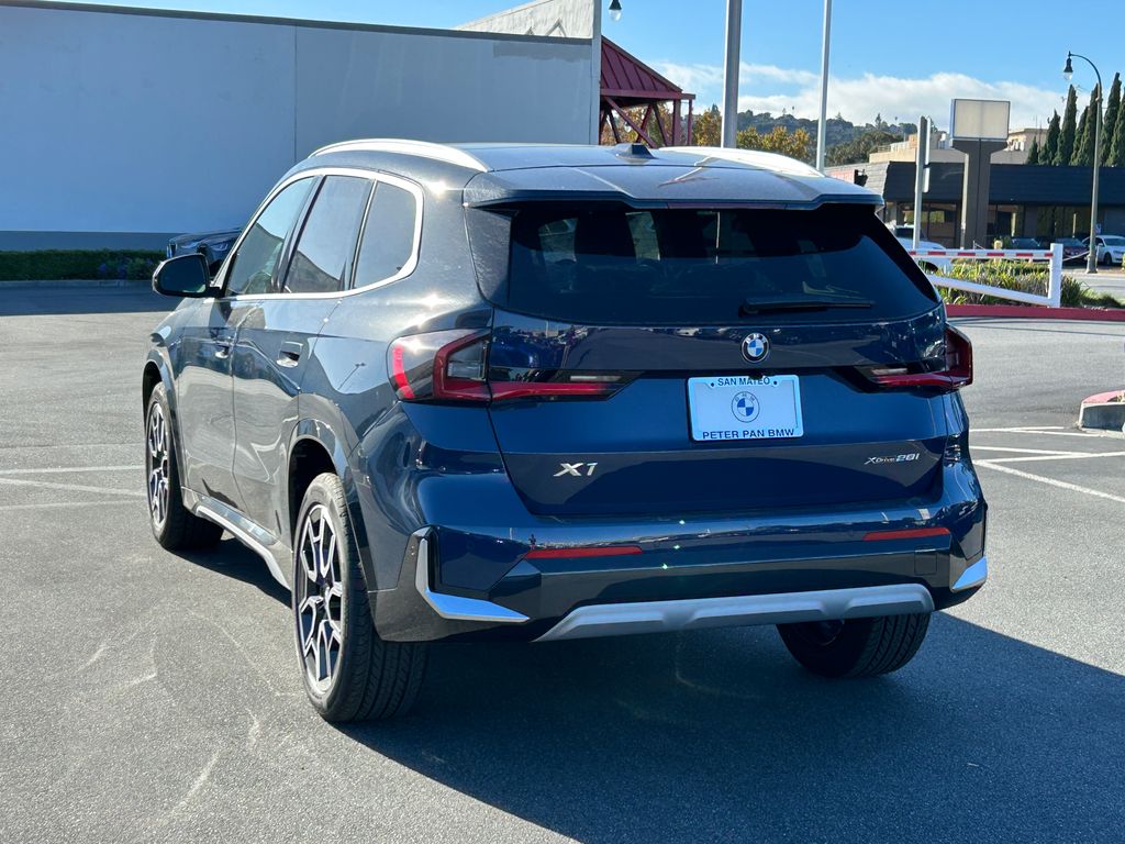 Thumbnail: 2026 BMW X1 - 3