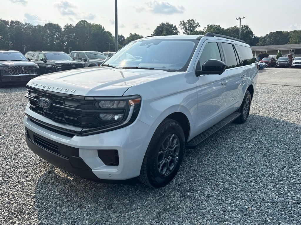 Silver Metallic 2025 Ford Expedition SUV / Crossover 4X2 Automatic