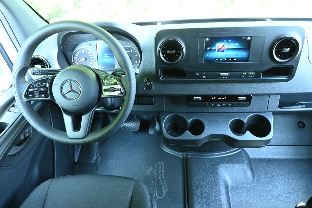 2024 Mercedes-Benz Sprinter 2500 4