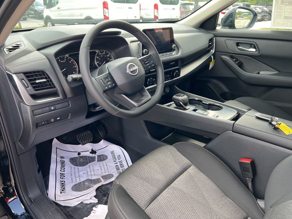 2025 Super Black Nissan Rogue SV FWD SUV