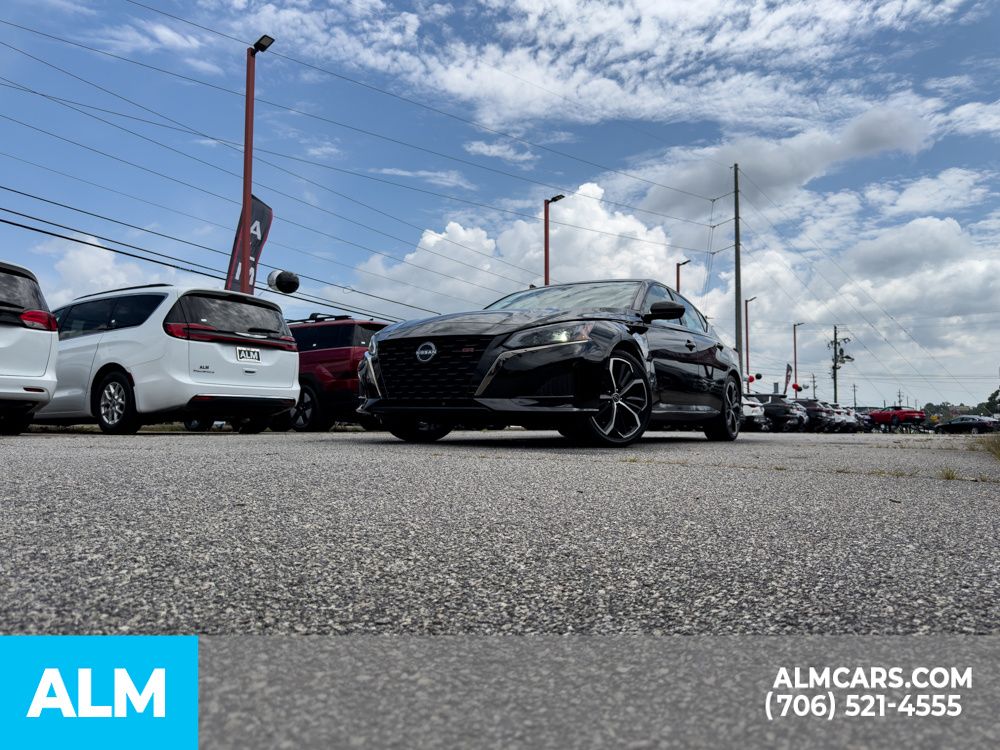 Used 2024 Black Nissan 2.5 SR image 12