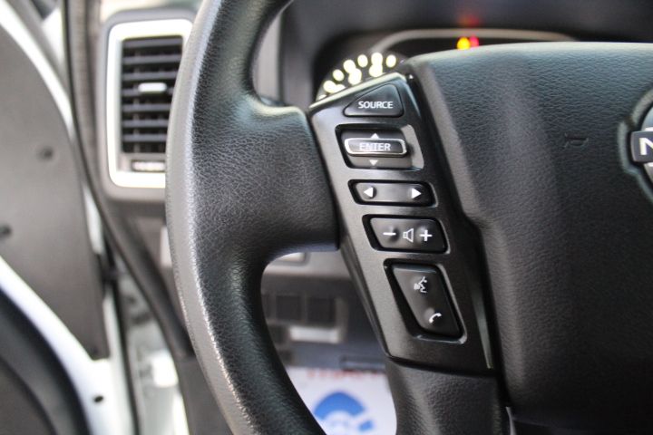 Used Car 2022 Nissan Frontier  Crew Pickup Sv Rear Wheel Drive For Sale Under $25,000 In Georgetown, Texas