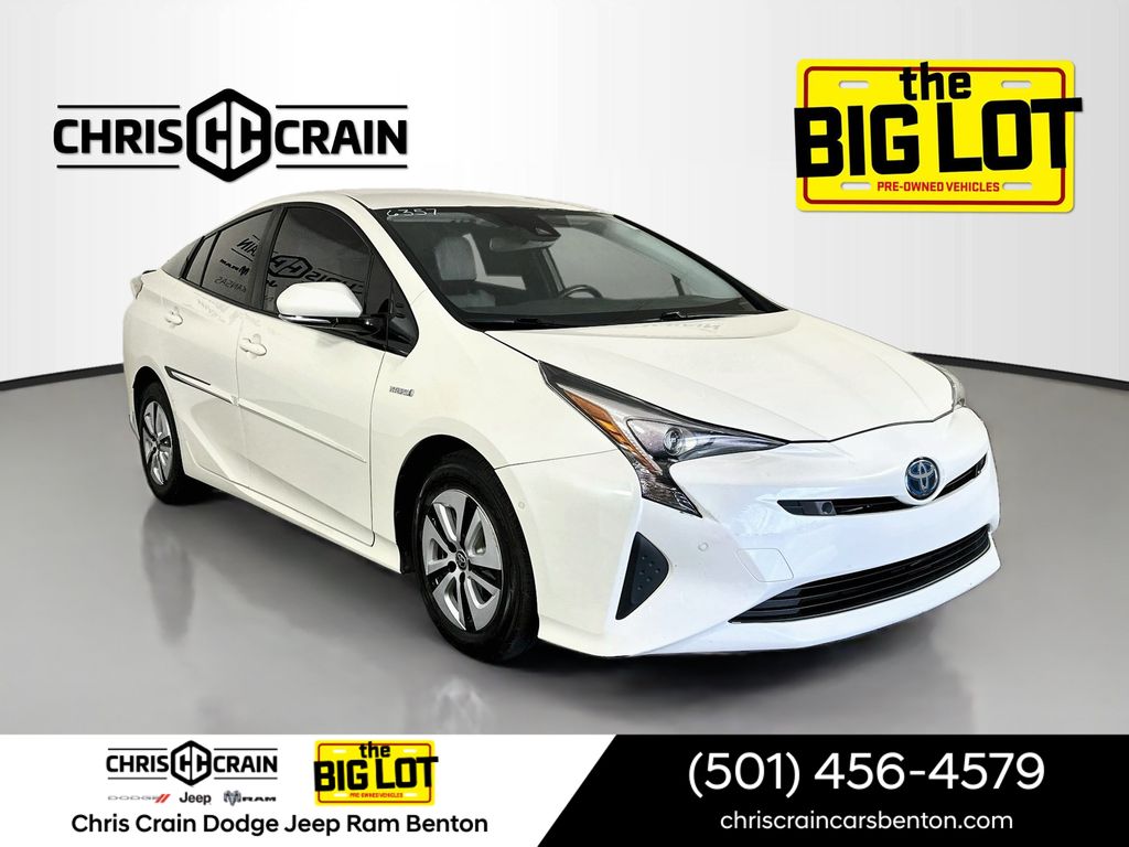  2017 Toyota Prius Four FWD   