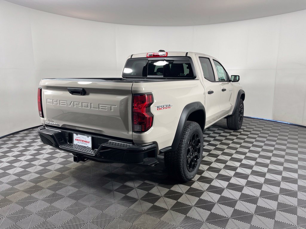 Thumbnail: 2026 Chevrolet Colorado - 14