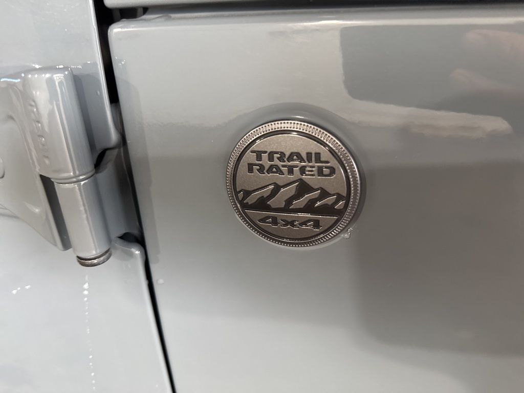 Thumbnail: 2024 Jeep Wrangler - 11