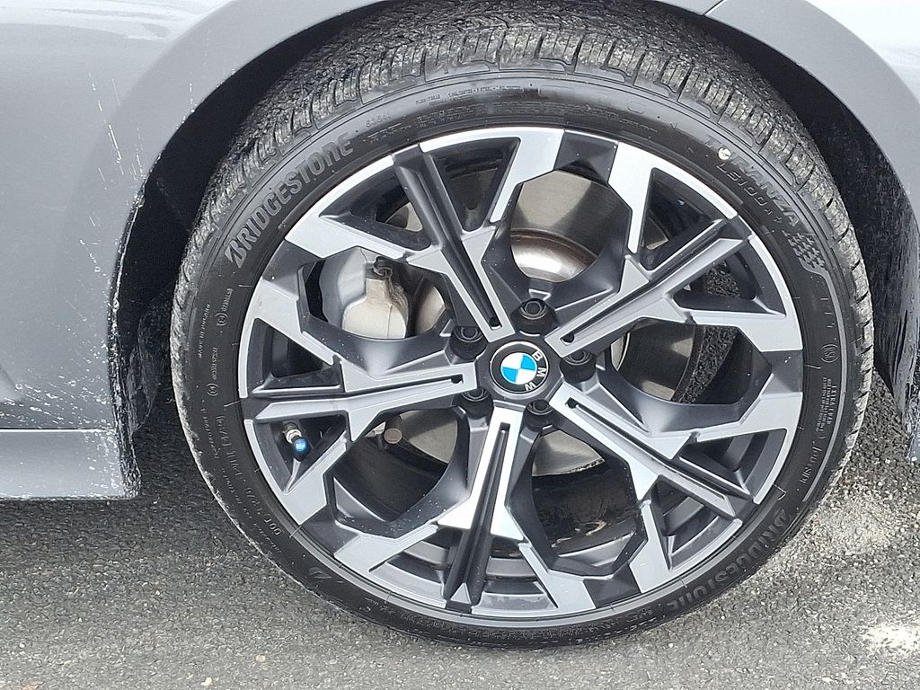 Thumbnail: 2025 BMW 3 Series - 8