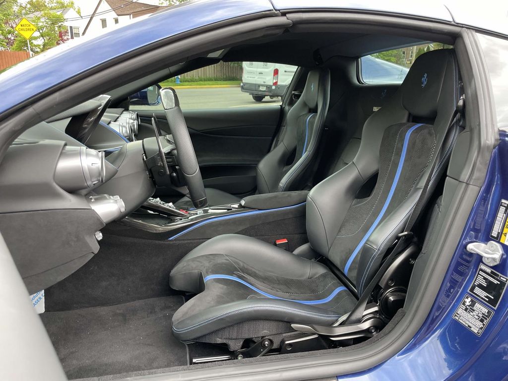 2022 Ferrari 812 GTS - 4