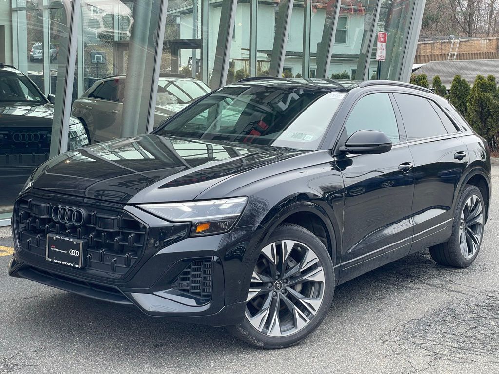 2024 Audi Q8 quattro Premium 55 TFSI
