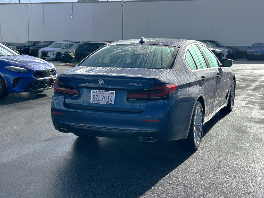 Thumbnail: 2022 BMW 5 Series - 5