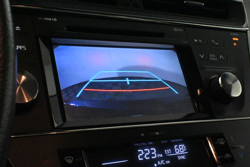 Thumbnail: 2017 Toyota Avalon - 28