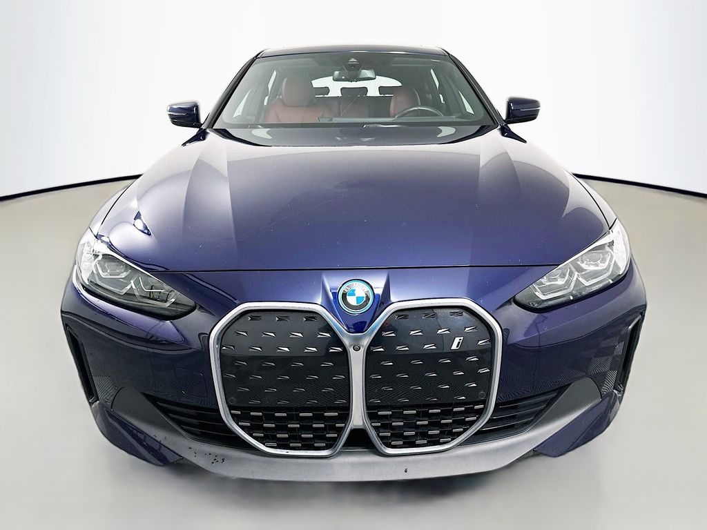 Thumbnail: 2023 BMW i4 - 2