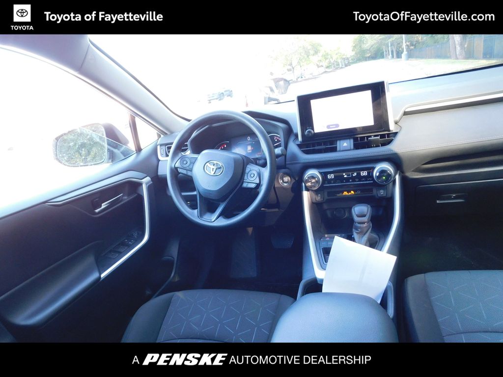 Thumbnail: 2024 Toyota RAV4 - 6