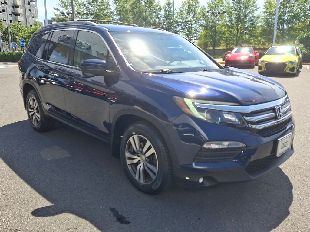 Thumbnail: 2016 Honda Pilot - 3