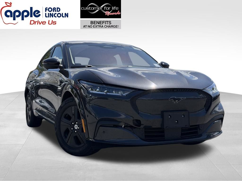 2022 Ford Mustang Mach-E California Route 1