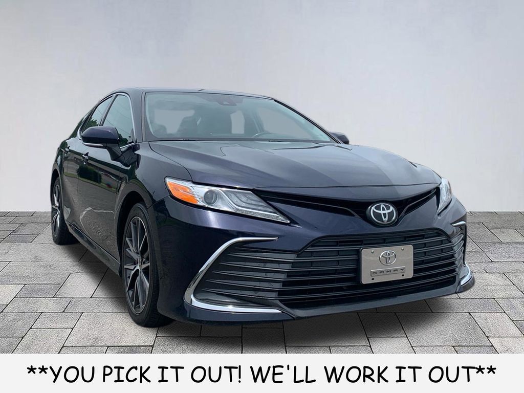 2022 Toyota Camry XLE FWD