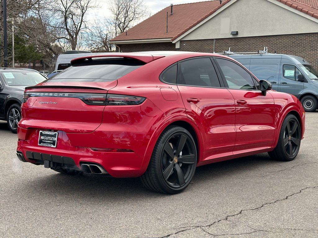 2022 Porsche Cayenne Coupe Turbo 4