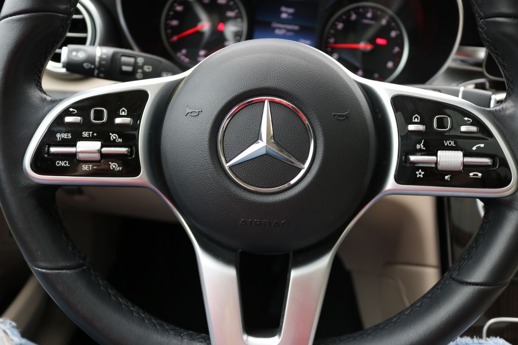 Used Car 2022 Mercedes-benz Glc  Glc 300 For Sale Under $35,000 In Austin, Texas