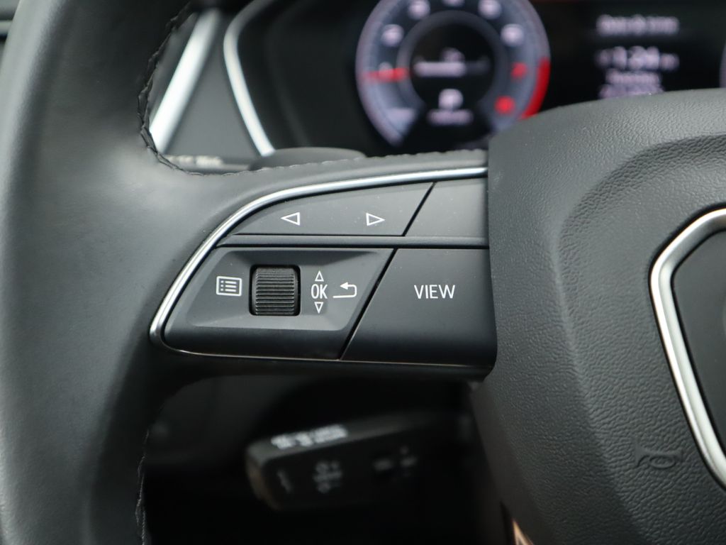 Thumbnail: 2025 Audi Q5 - 11