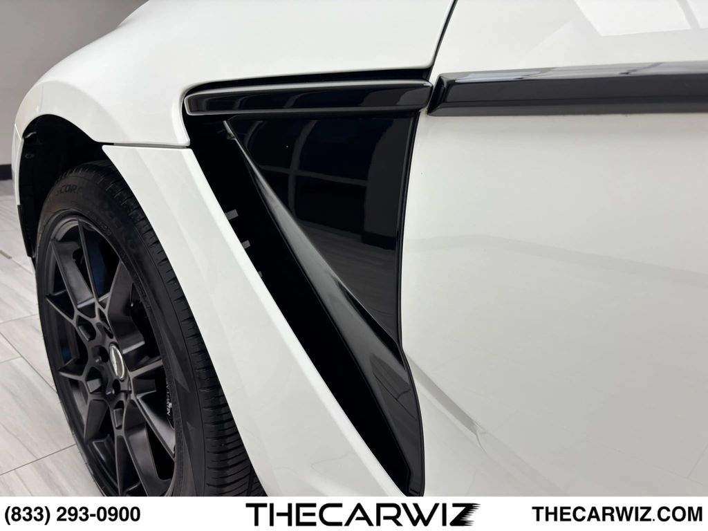 2021 Aston Martin DBX