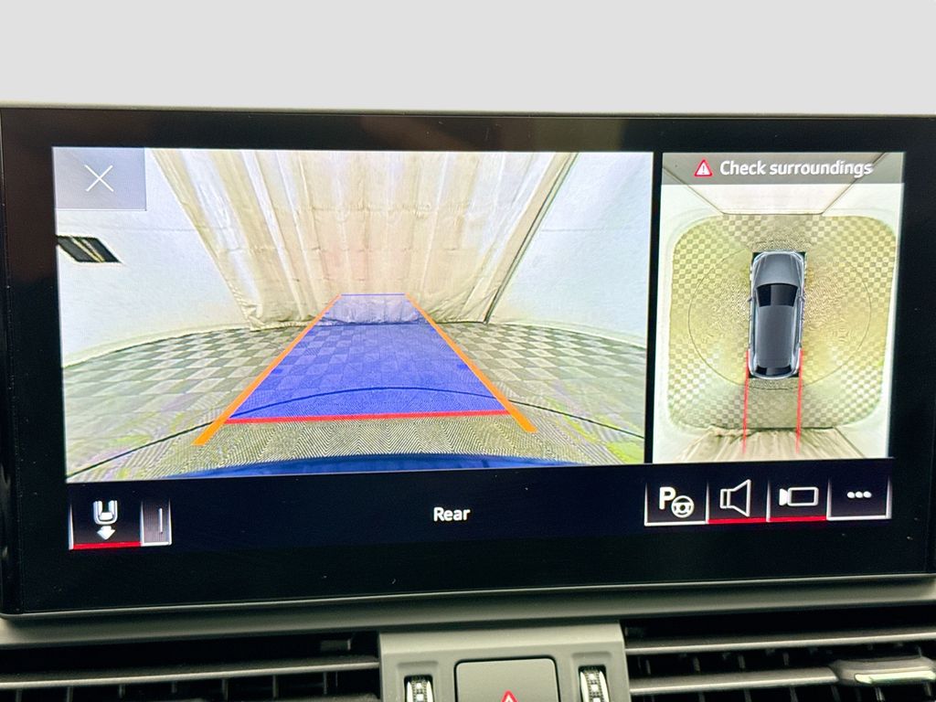 Thumbnail: 2022 Audi Q5 - 15