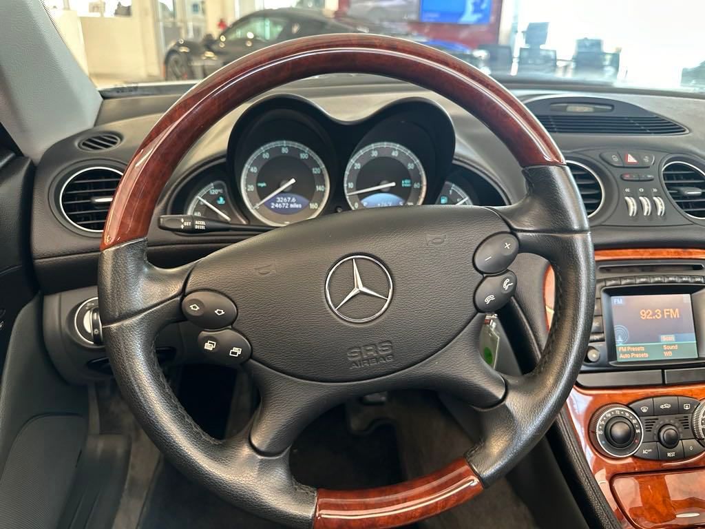 2004 Mercedes-Benz SL-Class SL 500 16