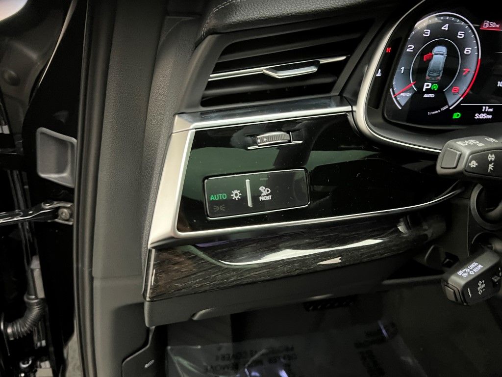 Thumbnail: 2026 Audi Q7 - 27