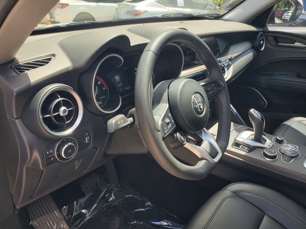 2021 Alfa Romeo Stelvio - $16,488