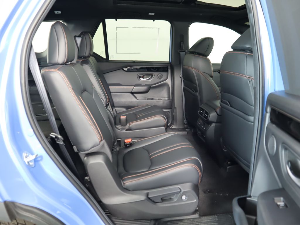 Thumbnail: 2025 Honda Pilot - 22