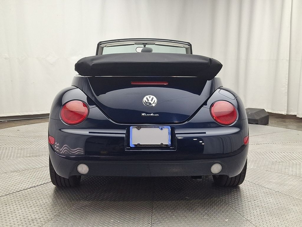 Thumbnail: 2004 Volkswagen Beetle - 5