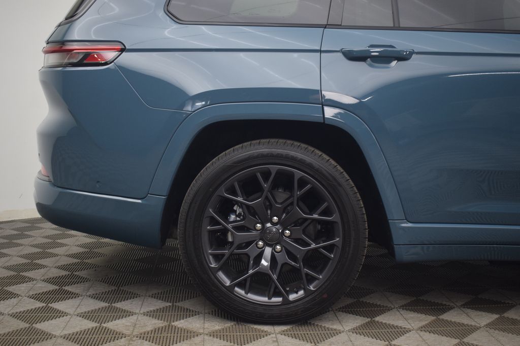 new 2026 Jeep Grand Cherokee L car, priced at $62,414