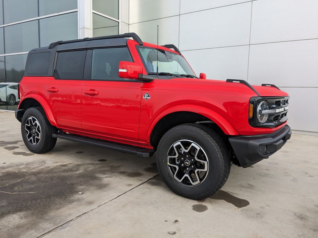 2024 Ford Bronco Outer Banks