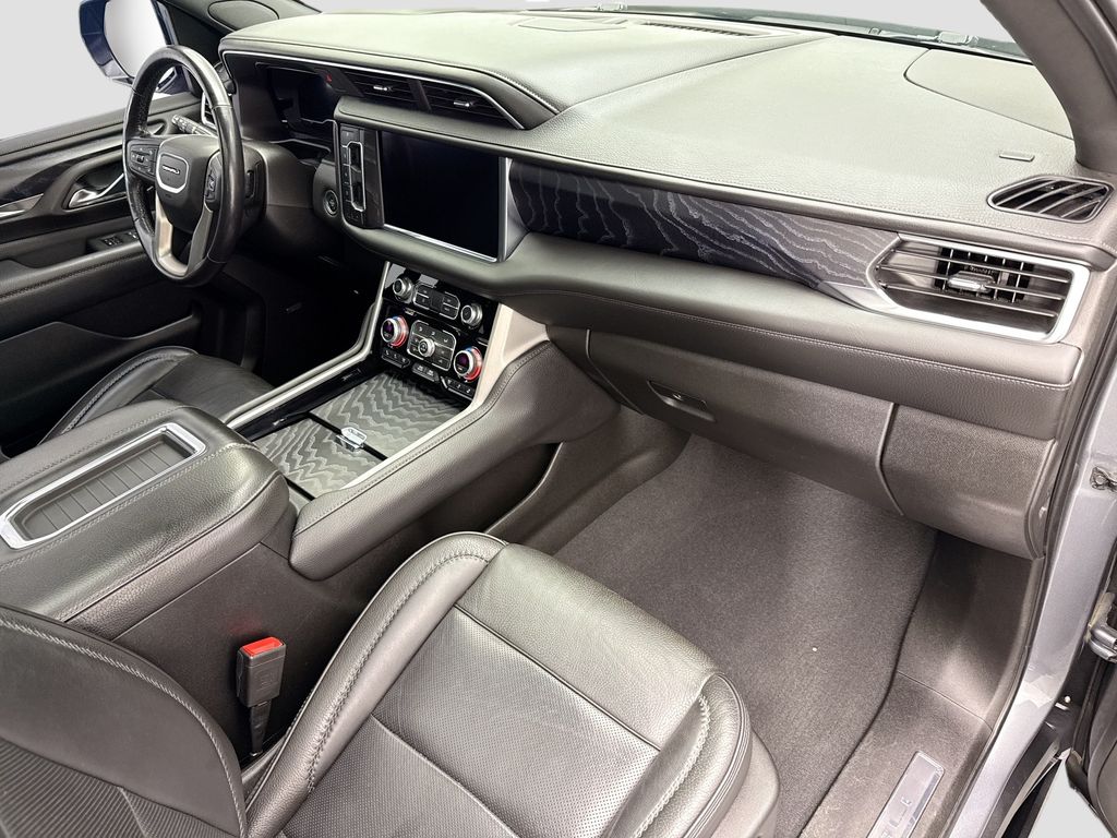 Thumbnail: 2022 GMC Yukon - 16