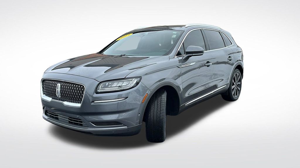 View vehicle photo 3