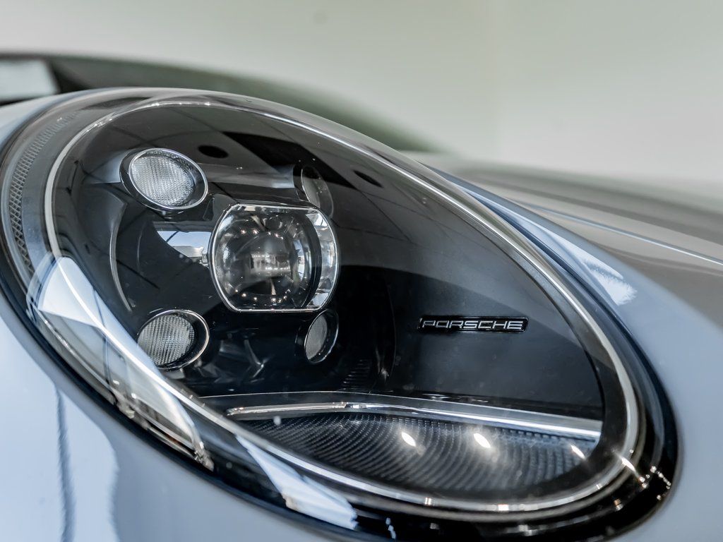 Certified Used 2024  Porsche Carrera 4S image 24