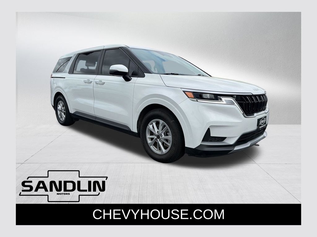 2024 Kia Carnival LX FWD