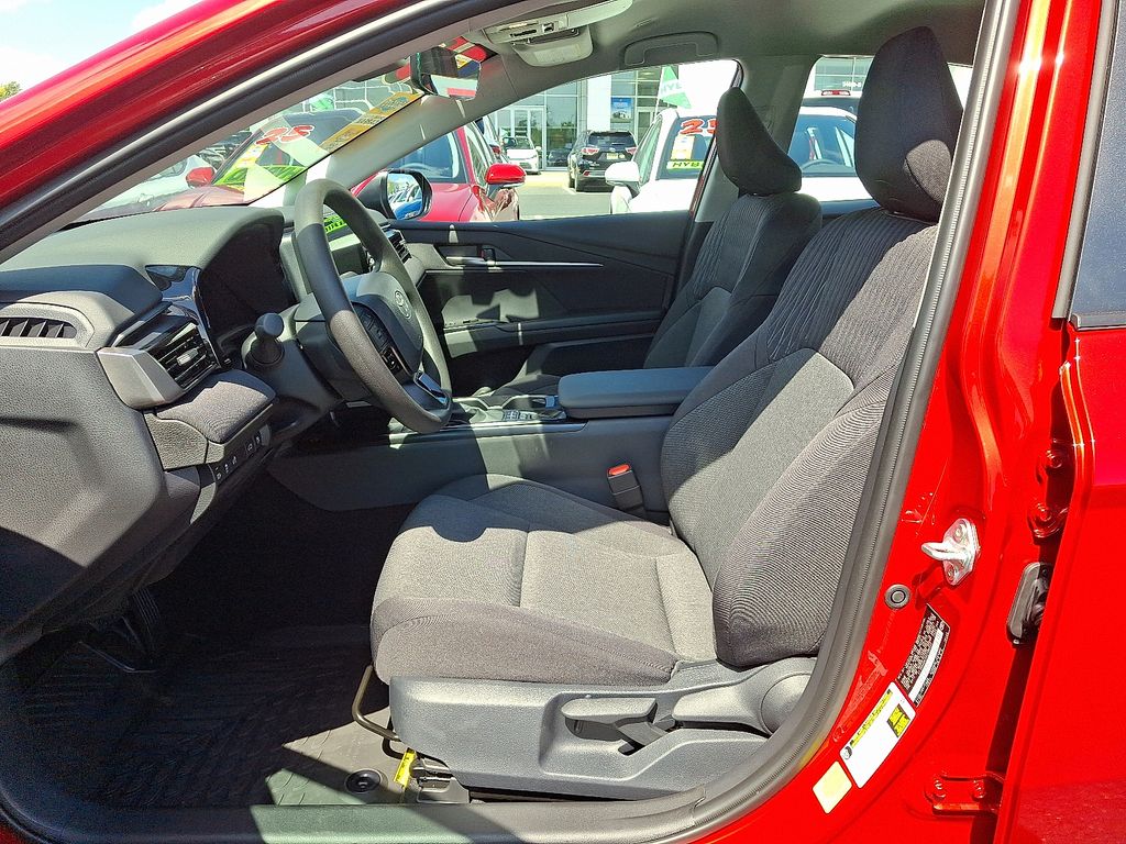 Thumbnail: 2025 Toyota Camry - 14