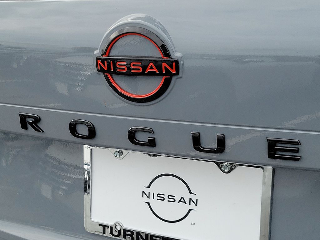 2025 Nissan Rogue Rock Creek 5