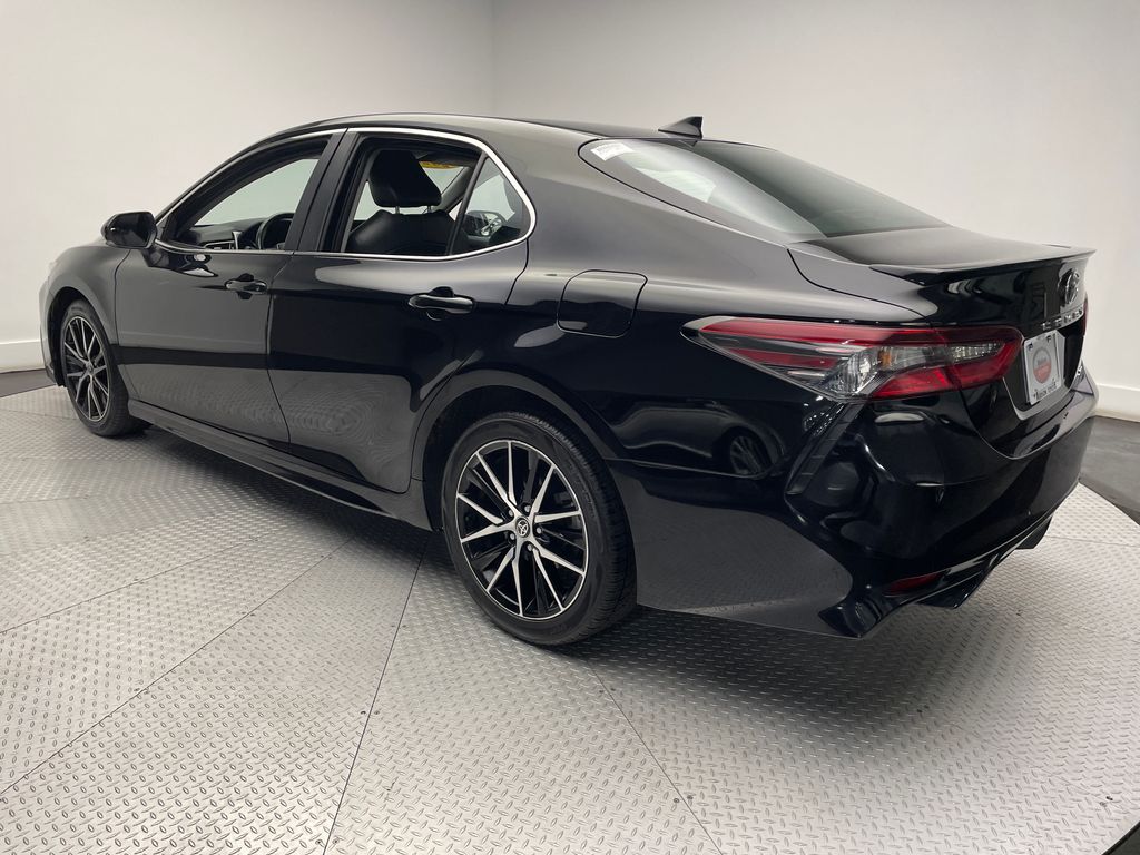2023 Toyota Camry SE 7