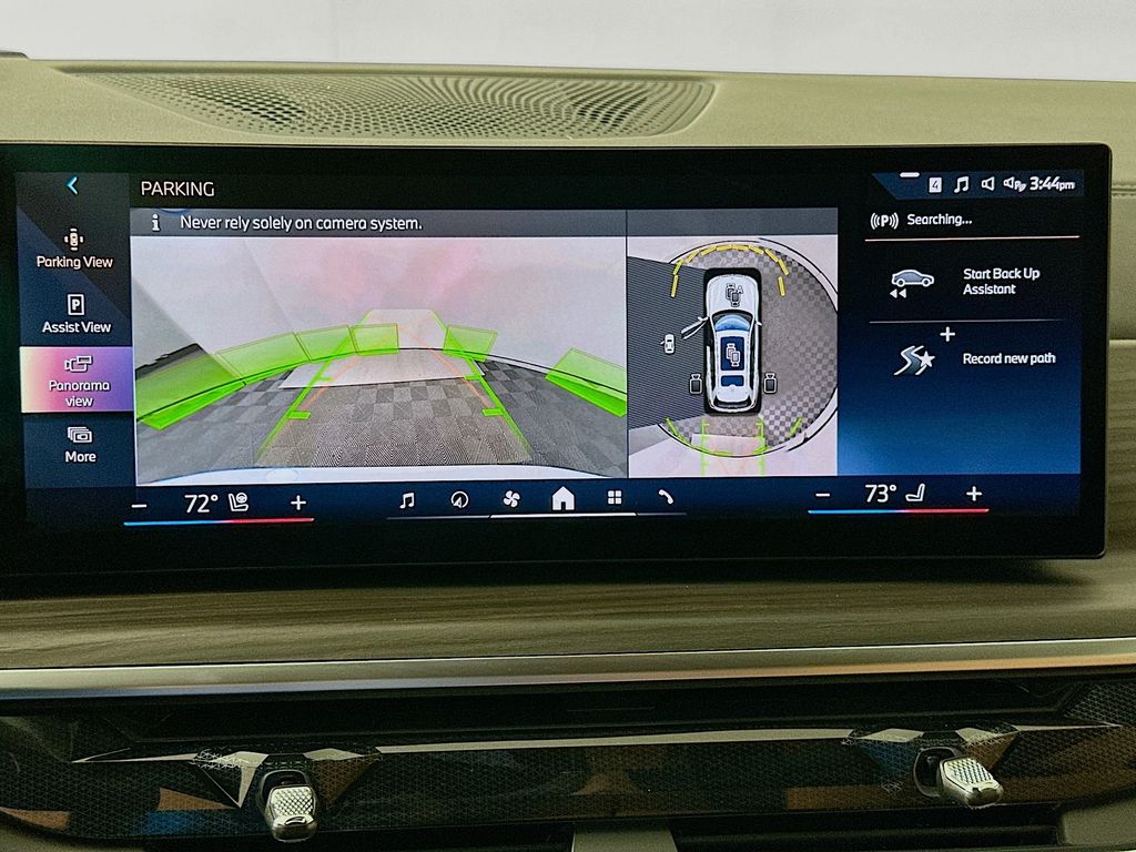 Thumbnail: 2025 BMW X7 - 16