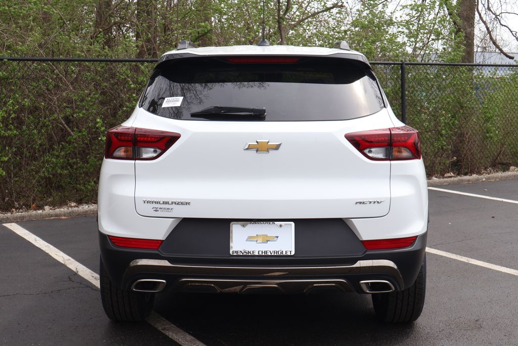 Thumbnail: 2023 Chevrolet TrailBlazer - 6